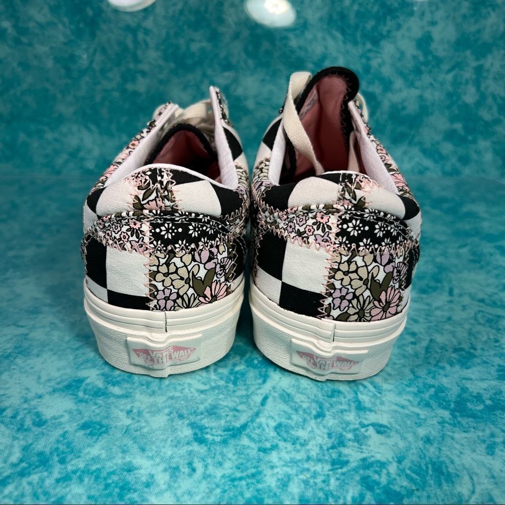Vans Old Skool 'Floral Patchwork' Women’s Pink Black White Low Top Shoes - Picture 4 of 5